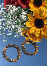 Load image into Gallery viewer, Tigers Evil Eye bracelet
